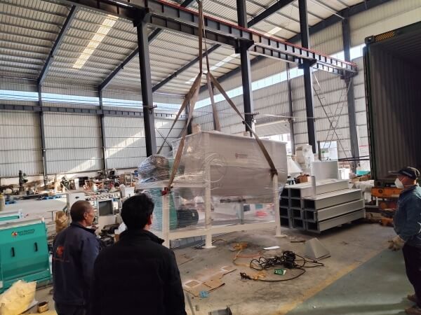 4t_per_hour_feed_pellet_mill_machine_for_kenya_customer 2